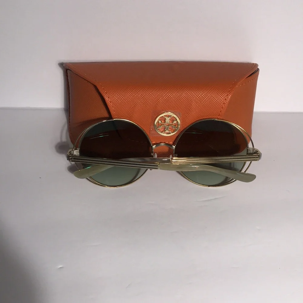 ✨ Tory Burch TY6085 Green & Gold Oversized Round Sunglasses – New Authentic